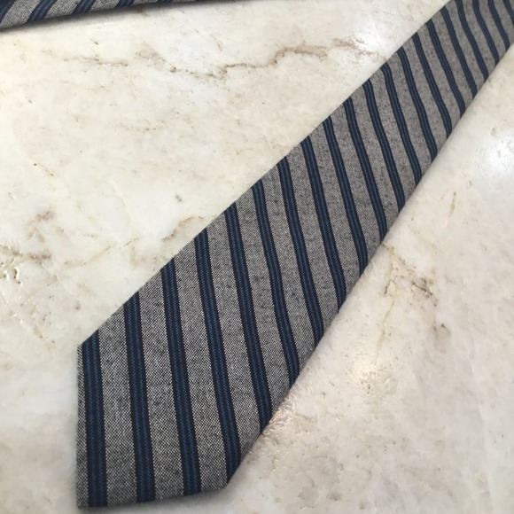 ITALIAN PURE SILK SLIM TIE - Picture 4 of 8